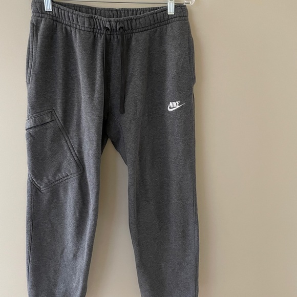 Nike Sweatpants - Picture 2 of 6